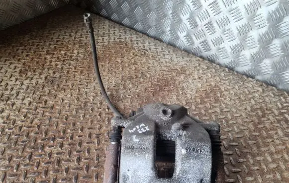 Mercedes-Benz C W204 Front brake caliper