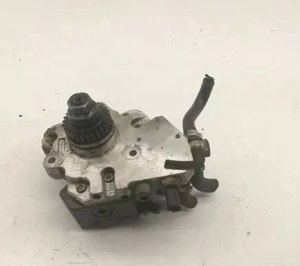 Mitsubishi Colt Fuel injection high pressure pump A6400700701
