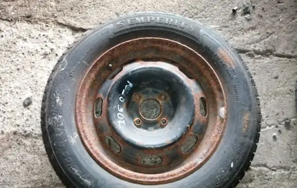 Peugeot 307 R15 spare wheel 