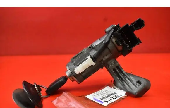 Toyota Corolla E110 Ignition lock 45020024