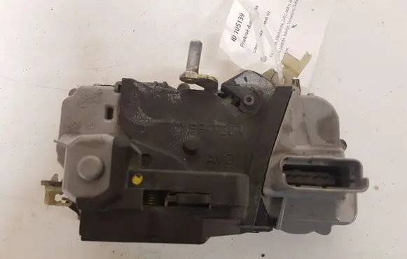 Citroen Xsara Picasso Front door lock