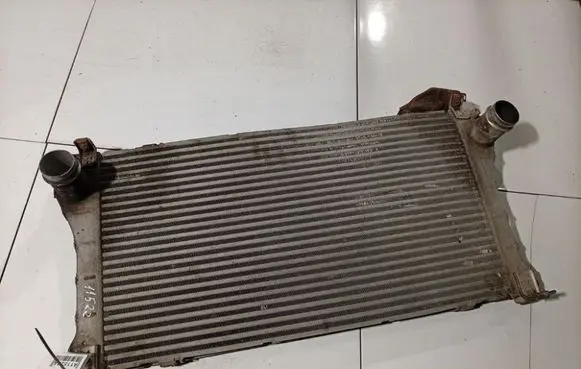 Toyota Auris 150 Intercooler radiator