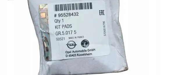 Opel Vivaro Brake pads (rear) 