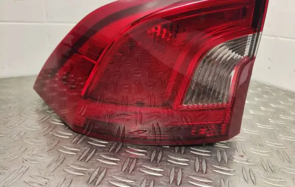 Volvo S60 Rear/tail lights 31395930 21510103 V0V0S00LSX