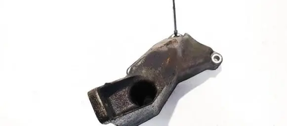 Volkswagen PASSAT B5.5 Engine mounting bracket 8d0199307p