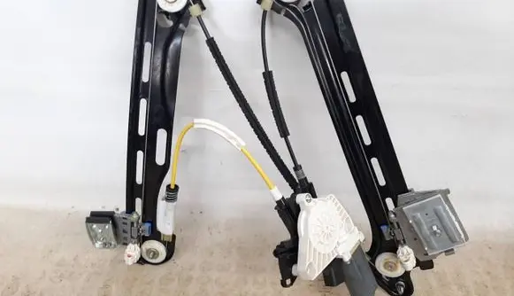 Mercedes-Benz CLS C218 AMG Rear door window regulator with motor A2078200642