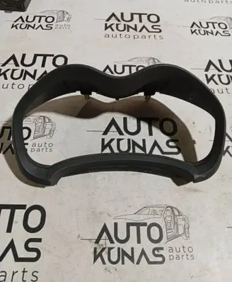 Toyota Auris 150 Dashboard trim 5541002030 02030 B0E0