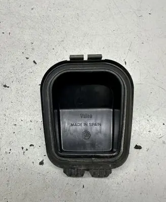 Audi A4 S4 B5 8D Headlight/headlamp dust cover 