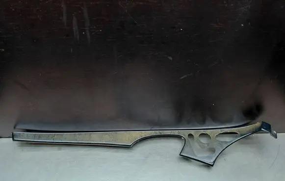Mercedes-Benz E W211 Front door trim bar 3150037