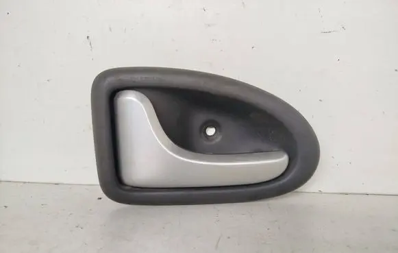 Renault Scenic I Front door interior handle 8200028994 99035201 99035401
