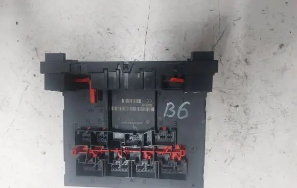 Volkswagen PASSAT B6 Comfort/convenience module 3C0937049A F005V00631