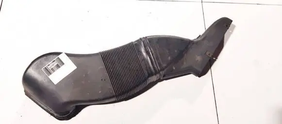Audi A4 S4 B5 8D Air intake hose/pipe 8d0129617e