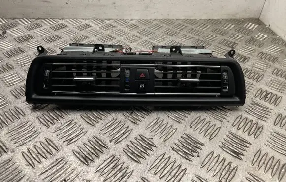 BMW 5 F10 F11 Dash center air vent grill 9209137