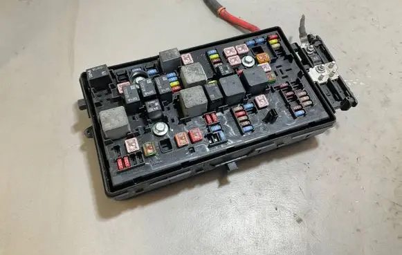 Opel Insignia A Fuse box set 13222782 13255300