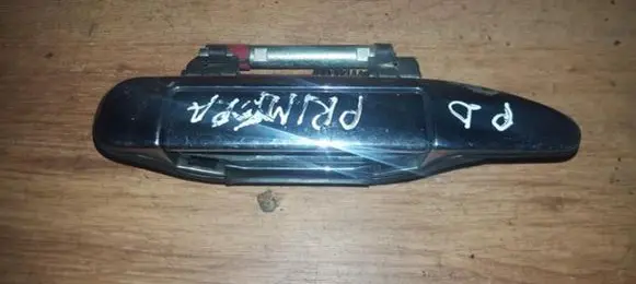 Nissan Primera Front door exterior handle