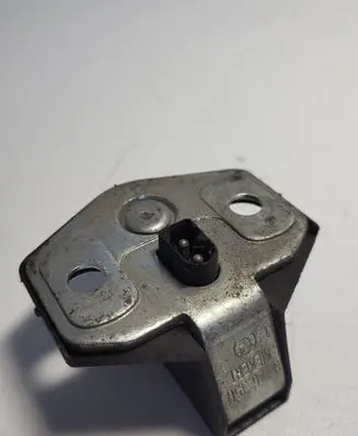 BMW 7 E38 Front door lock loop/hook striker 8176350