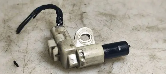 Camshaft position sensor