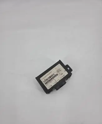 Audi A8 S8 D2 4D Alarm control unit/module 4D0951173D