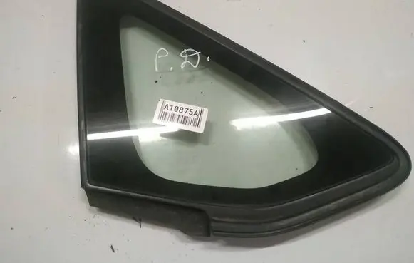 Toyota Auris 150 Front triangle window/glass as2