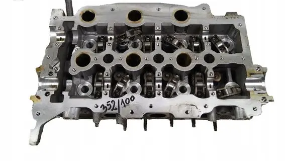Land Rover Range Rover Sport L494 Engine head 9X2Q6C064CA