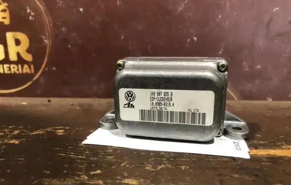 Volkswagen Touran I ESP acceleration yaw rate sensor 1K0907655B