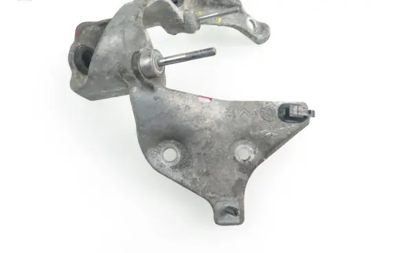Peugeot 3008 I Engine mounting bracket 9671824280