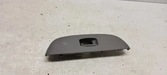 Toyota Yaris Verso Front door window switch trim 