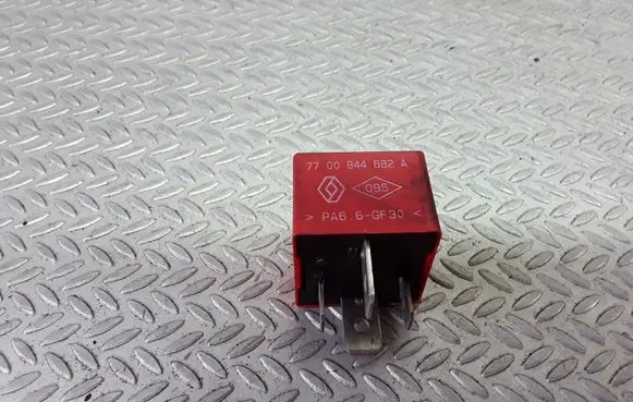 Renault Scenic I Other relay 7700844682A