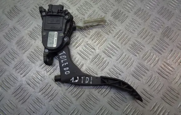 Seat Toledo II (1M) Accelerator throttle pedal 6Q1721503B