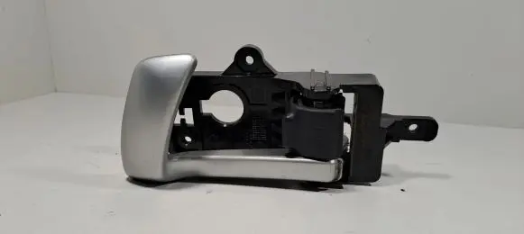 Hyundai Santa Fe Front door interior handle 82613CM000