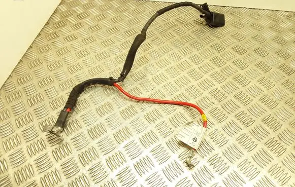 Volkswagen Tiguan Positive cable (battery) 5QF971228