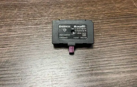 Renault Trafic III (X82) Aerial antenna amplifier 282122683R