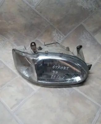 Ford Escort Headlight/headlamp