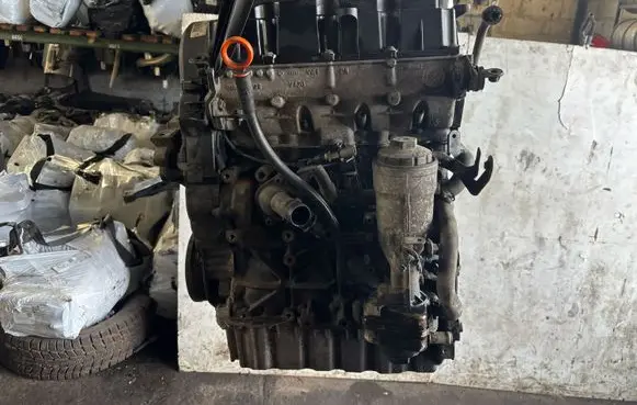Volkswagen Golf V Engine