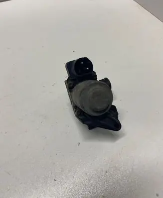 BMW 3 E36 Coolant heater control valve 8375443