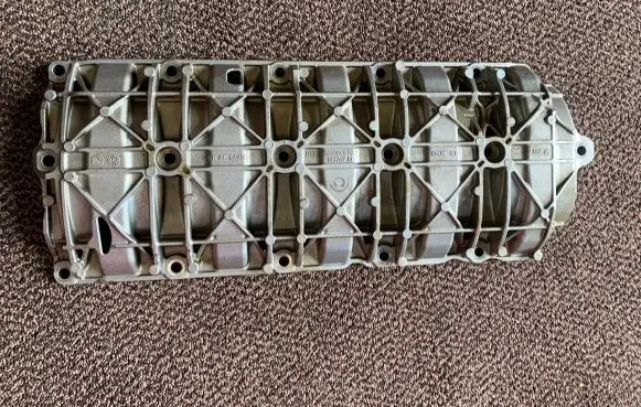 BMW 7 G11 G12 other engine part 7643045