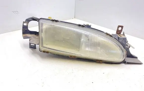 Ford Mondeo MK I Headlight/headlamp 93BG13N010AB