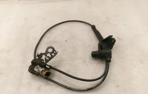 Toyota Corolla Verso AR10 ABS brake wheel speed sensor 8954302040 8826612630