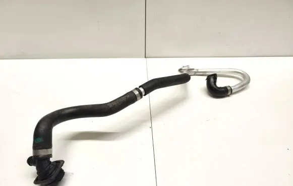 Mercedes-Benz C W205 Engine coolant pipe/hose A2058302902