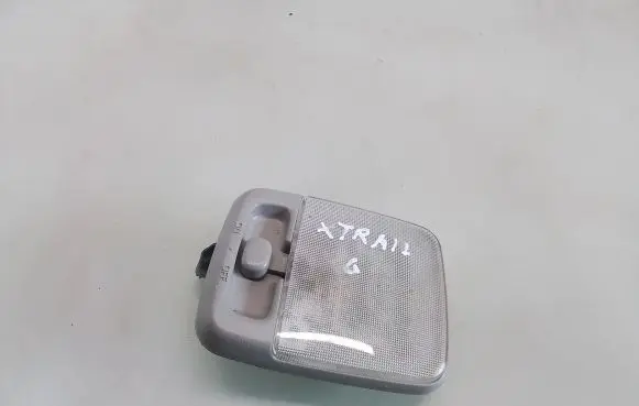 Nissan X-Trail T30 Rear seat light