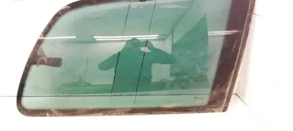 Seat Alhambra (Mk1) Rear side window 43R000002 DOT249AS3M104