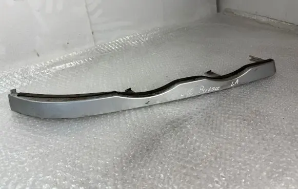 BMW 3 E46 Under headlight/headlamp trim 8208482 51138208482