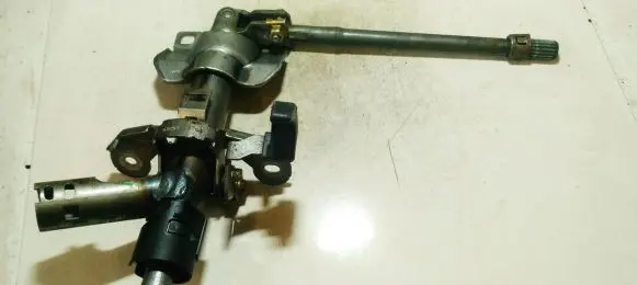 Citroen Xsara Picasso Steering wheel axle 93971103