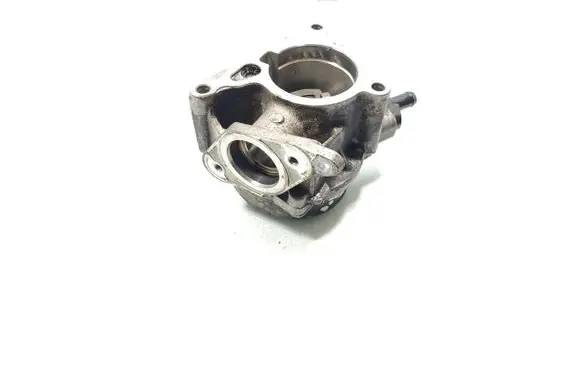 Audi A4 S4 B8 8K Electric throttle body valve 06J145100A