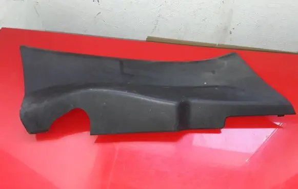 Volvo V40 (C) pillar trim 31305360