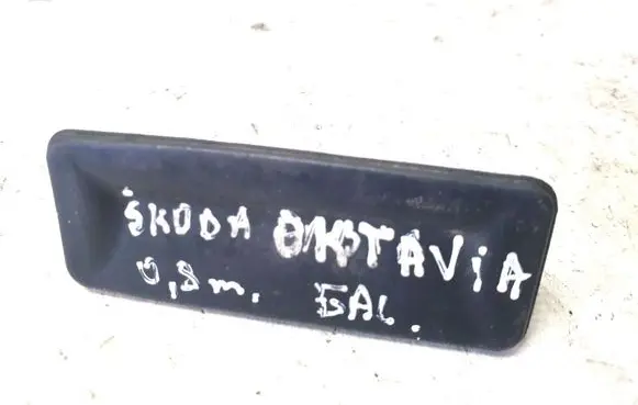 Skoda Octavia Mk2 (1Z) Tailgate opening switch