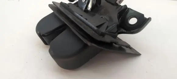 Audi A3 S3 8P Tailgate/trunk/boot lock/catch/latch 8P3827520A