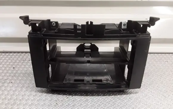 Volkswagen Crafter Radio/GPS head unit trim A9066890531