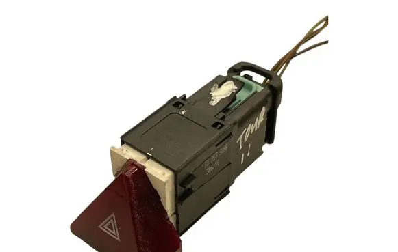 Volkswagen Touran II Hazard light switch 1T0953509B 30510