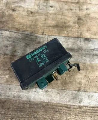 Peugeot 607 Glow plug pre-heat relay 598138